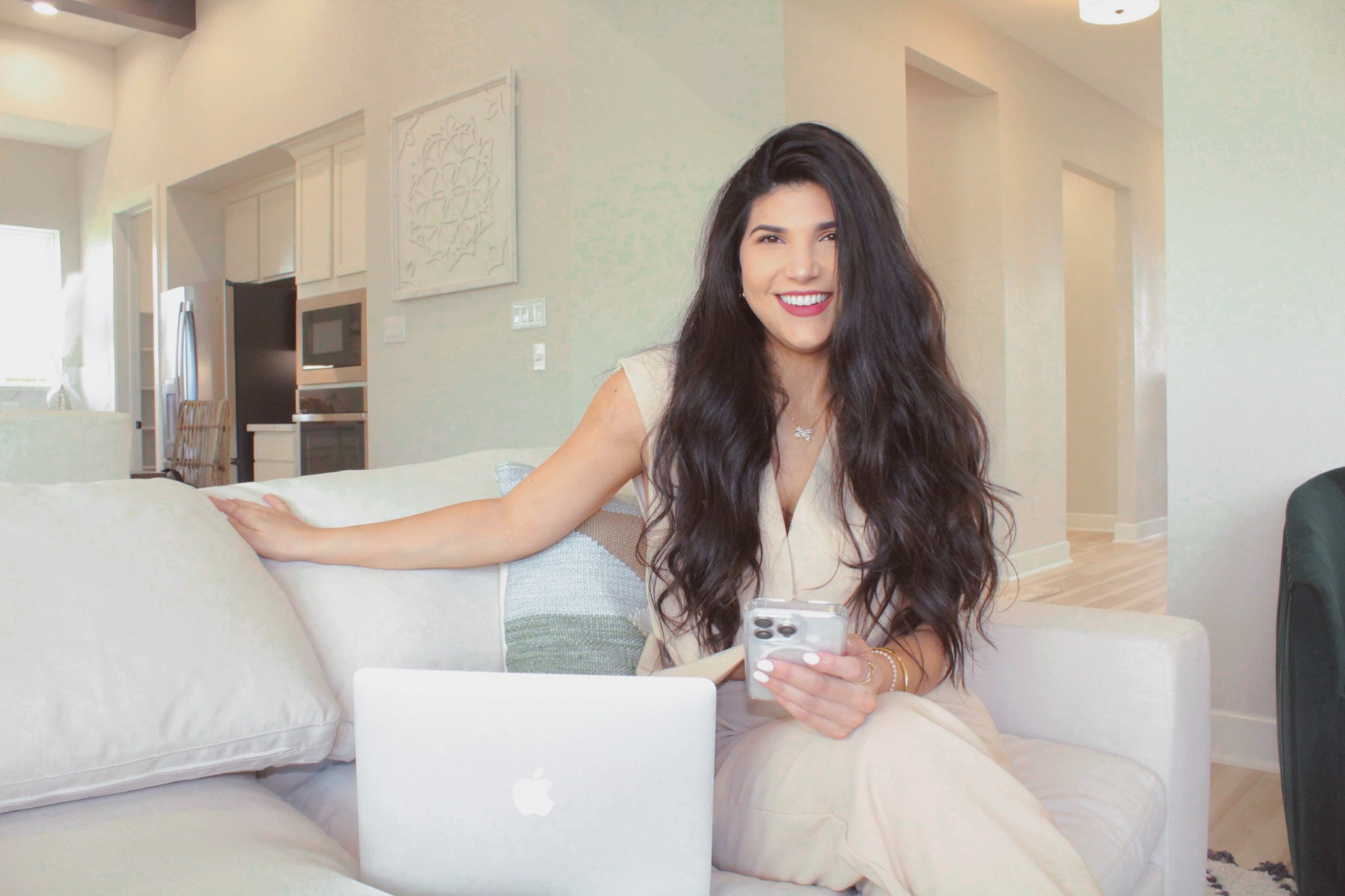 Fabiana Graterol smiling while working from home